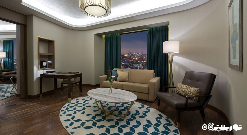 محوطه نشیمن سوئیت هتل	